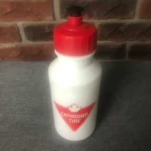 Water bottle. Canadian tire.